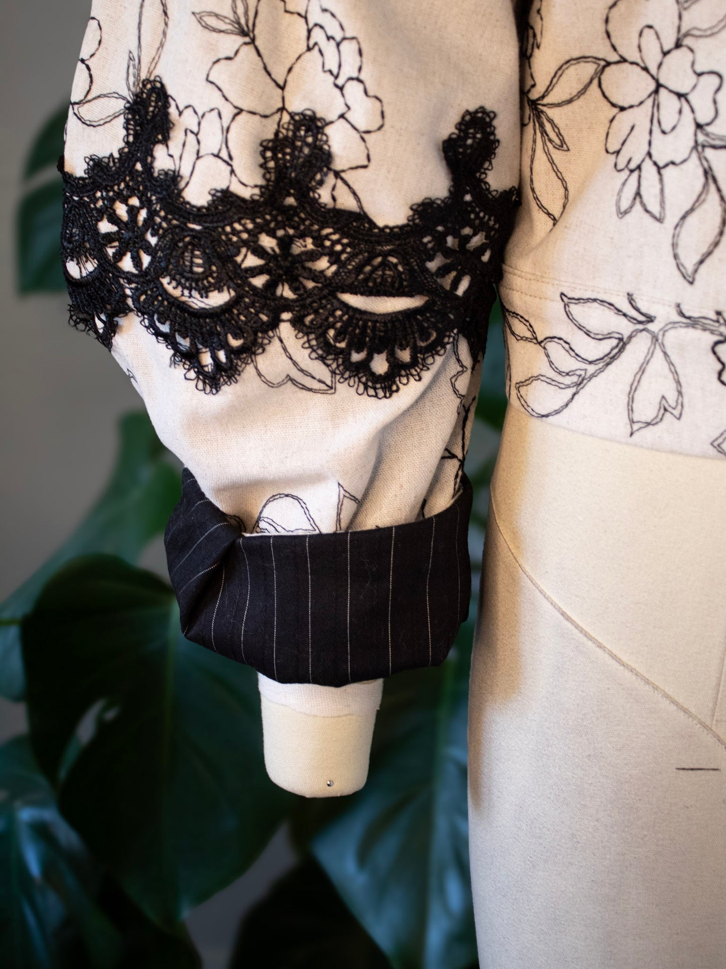 Cropped Jacket (Floral)