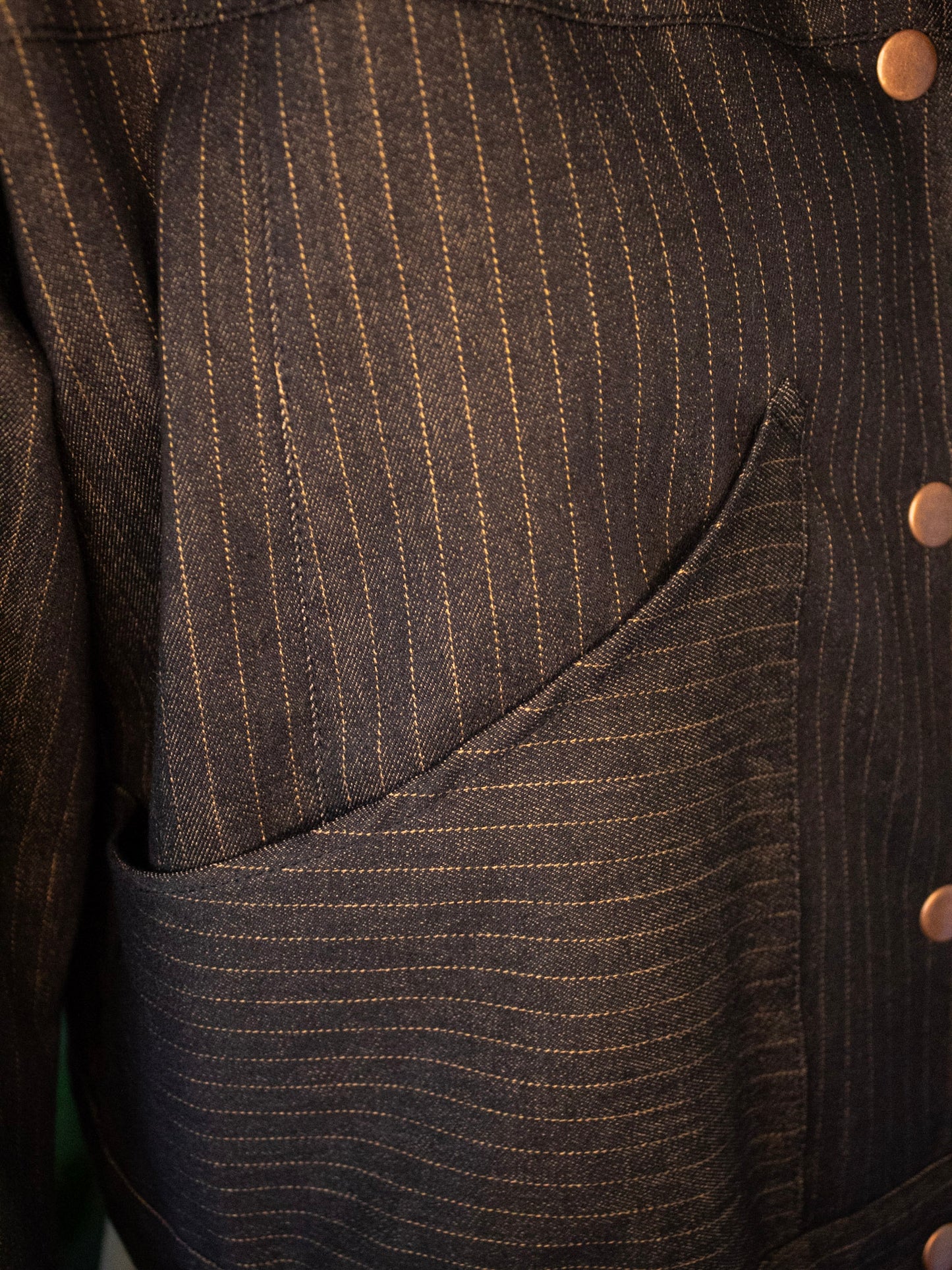 Cropped Jacket (pin-stripped)