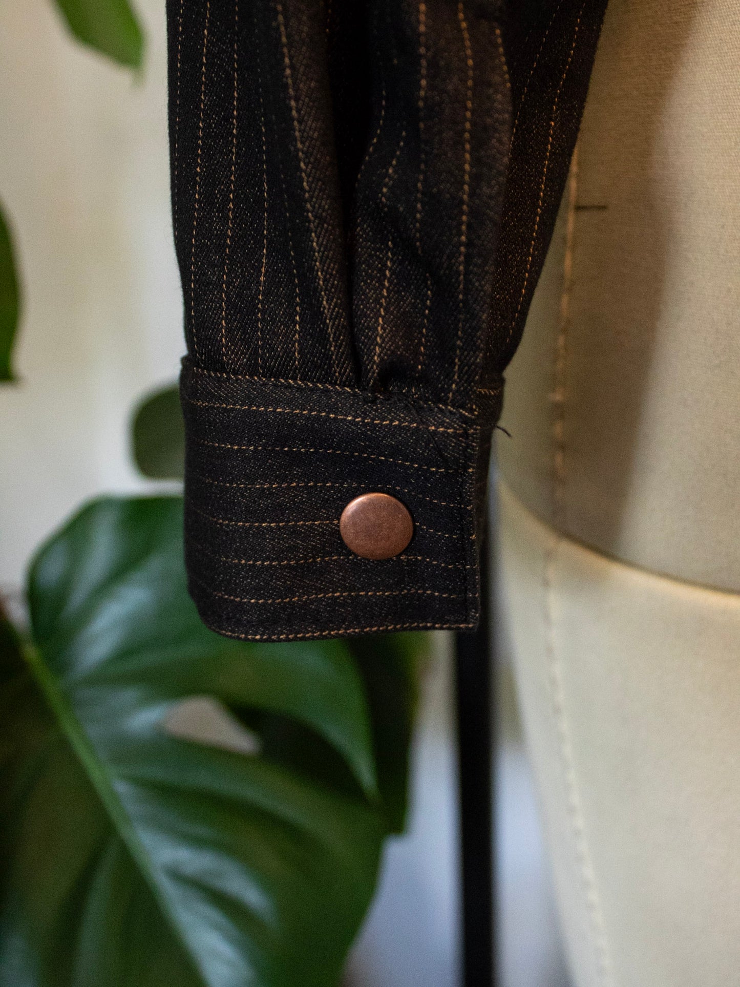 Cropped Jacket (pin-stripped)